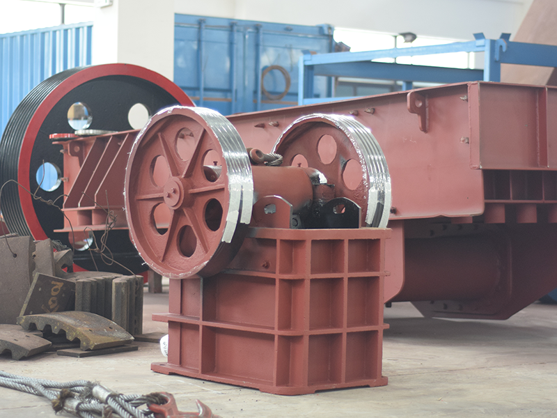 颚式破碎机运行时破碎腔有剧烈撞击事件 - 上海丁博重工（images 1）